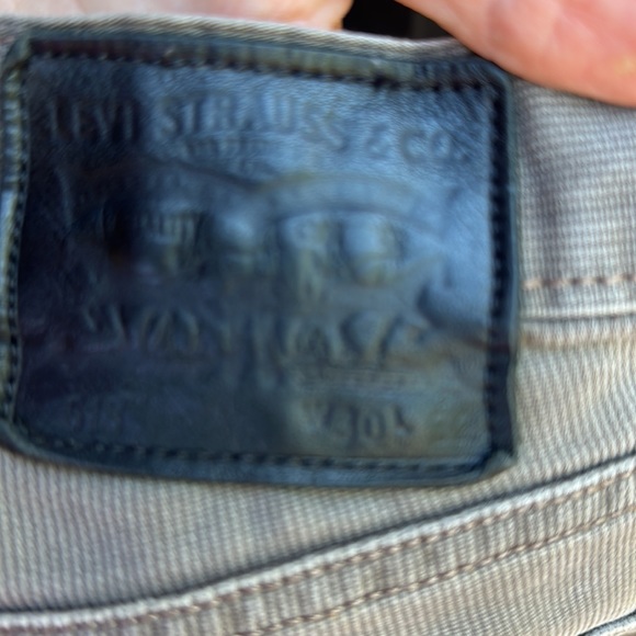 Levi’s - Picture 3 of 3